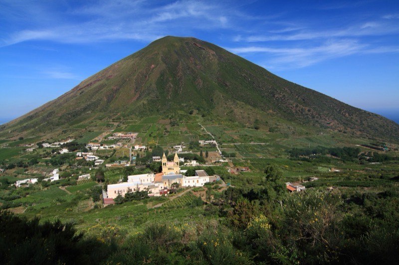 Fossa delle Felci, Sicilia